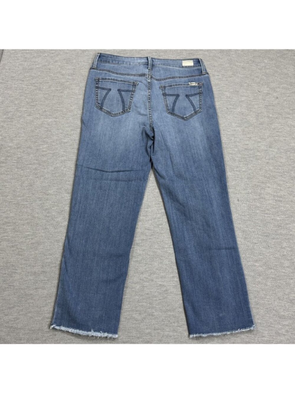 Seven 7 Tower Straight Crop Jeans Womens Size 4 Blue Denim Distressed Raw Hem - Picture 2 of 13